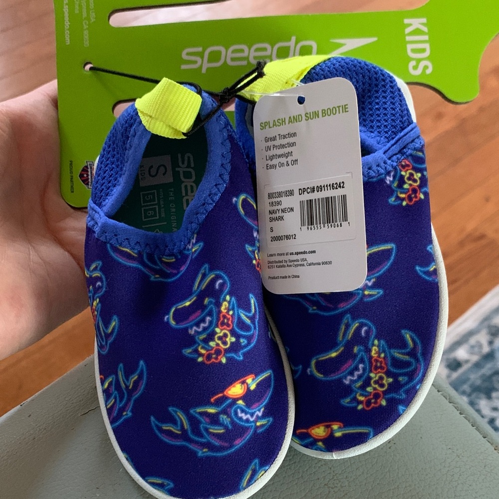 3/$15 NWT Speedo Kids Water Shoes Blue Shark Design Splash & Sun Bootie Size 5/6